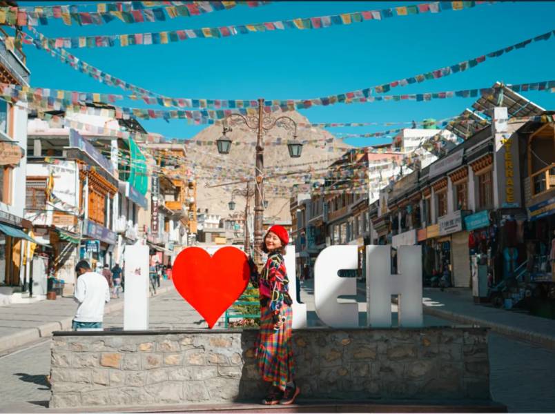 cổng chào nổi tiếng I LOVE LEH