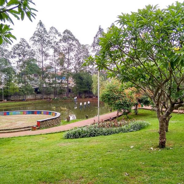 Taman Bambu
