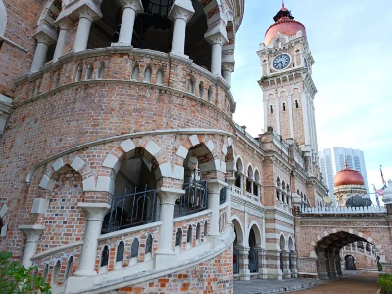 Cận cảnh tòa nhà Sultan Abdul Samad