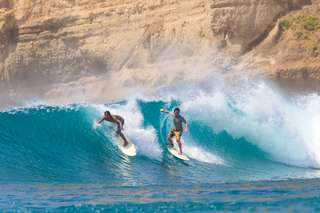 Rekomendasi Spot Surfing Di Lombok Lengkap dan Menarik!, Xperience Team