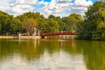 9 Most Romantic Places in Hanoi That Will Sweep You Off Your Feet, Traveloka Team