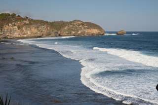 Pantai Drini, Surga Tersembunyi di Gunung Kidul Yogyakarta, Waktu baca 5 menit
