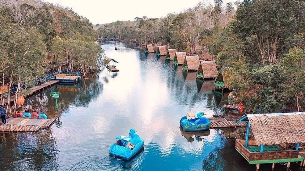 Berwisata ke Danau Shuji