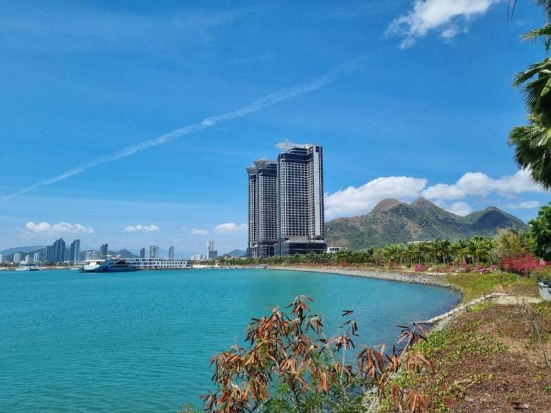 Hòn ngọc của biển Đông - Nha Trang