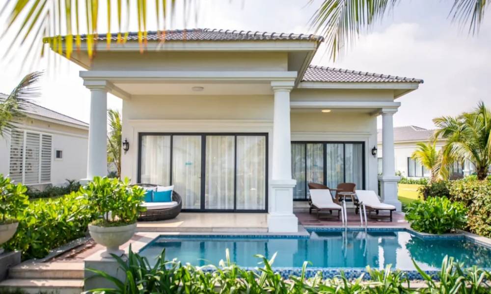 Khách sạn hiện đại và sang trọng gần VinWonders Cửa Hội
