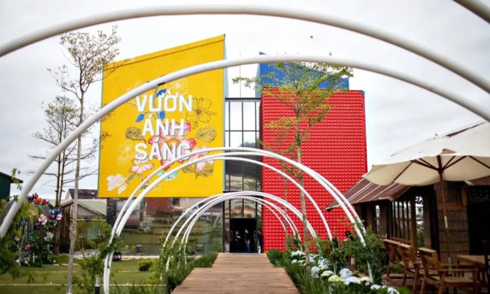 Vườn Ánh Sáng Lumiere Đà Lạt ở ngay gần trung tâm thành phố