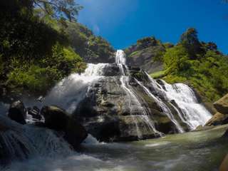 Curug Cikanteh, Pesona Air Terjun di Tengah Hutan Sukabumi, Mas Bellboy