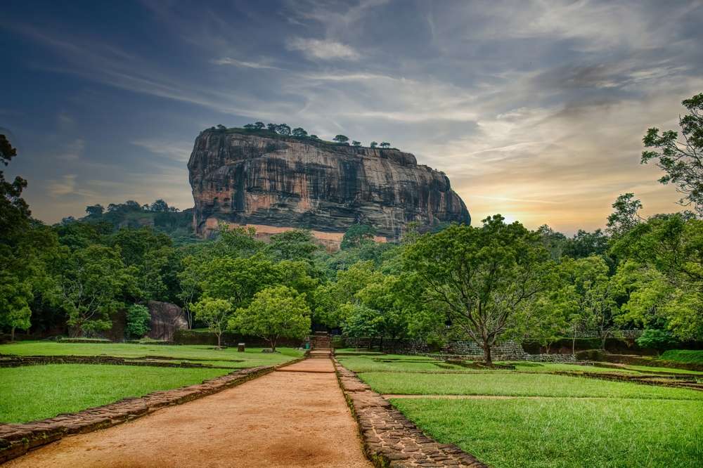 "Best Time to Visit Sri Lanka: Weather Guide and Things to Do"