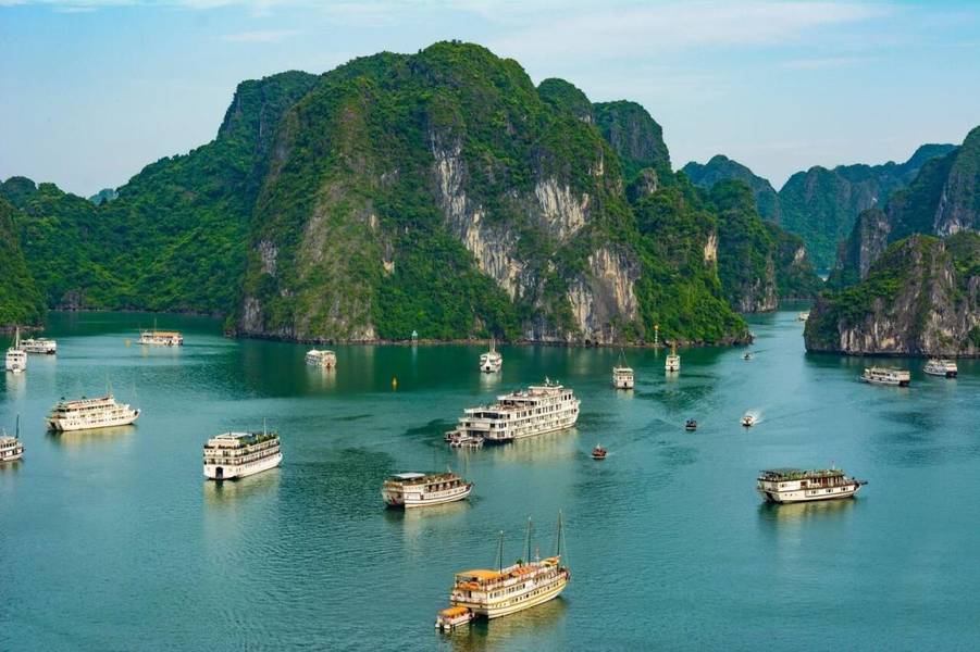 Tour du thuyền vịnh Hạ Long