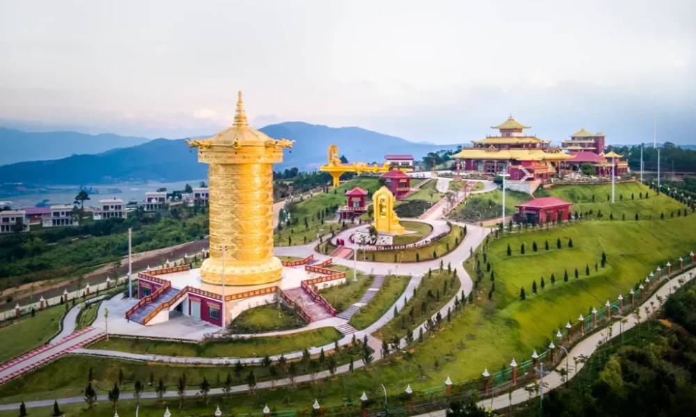 Ngắm trọn ven khung cảnh tại Samten Hills Da Lat