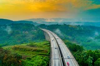 Mau Wisata ke Bandung? Segini Tarif Tol Jakarta Bandung, Travel Bestie