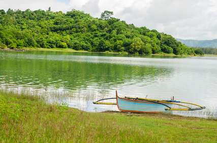 The Unbeatable Beauty of the Mapanuepe Lake