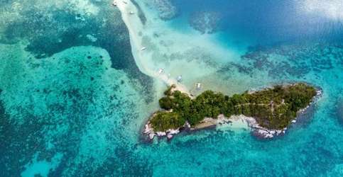 From Pristine Beaches to Ancient Ruins: Antique Tourist Spots