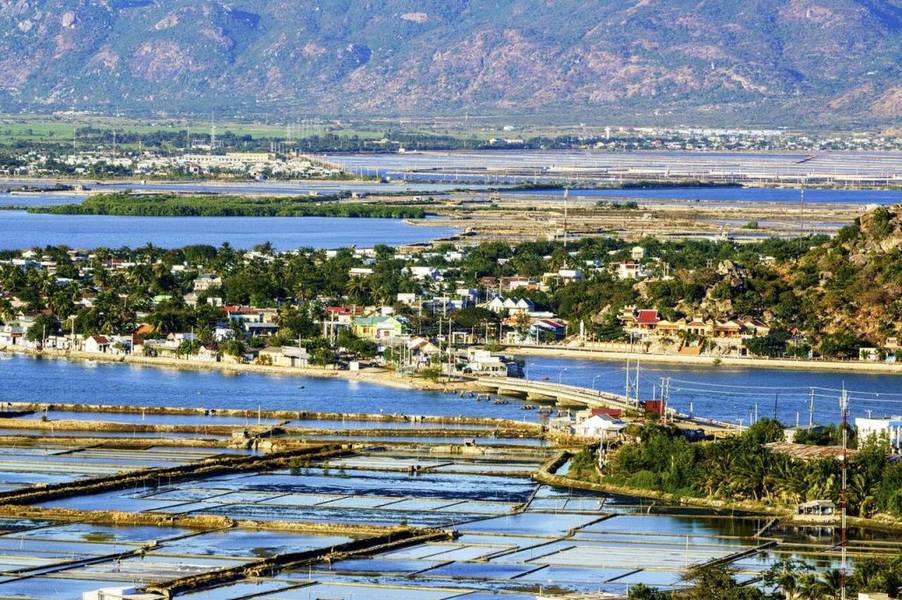 Ninh Thuận nhìn từ trên cao