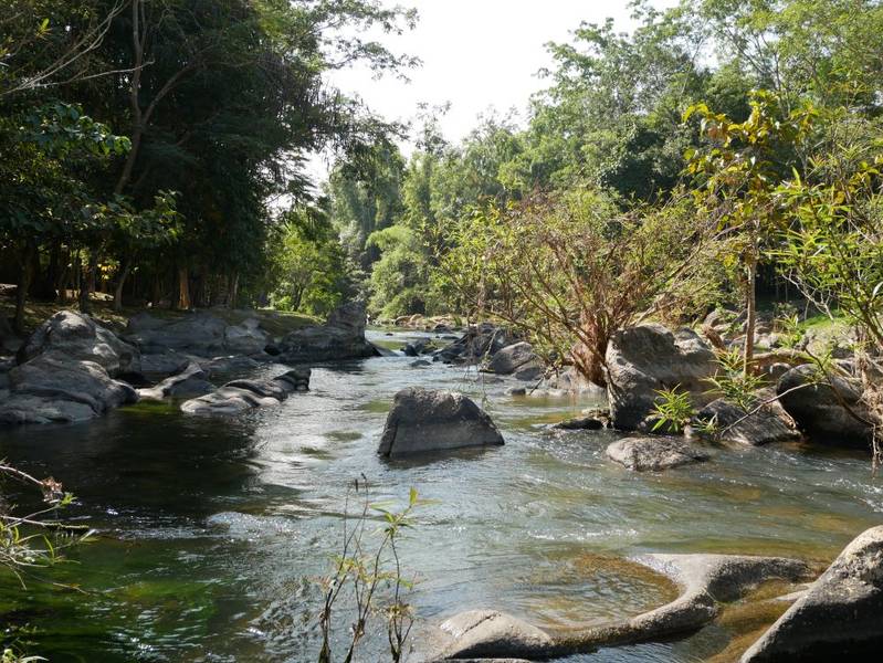 น้ำตกแก่งส้มแมว สวนผึ้ง จังหวัดราชบุรี