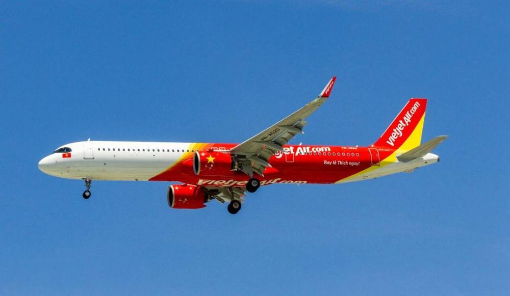 đặt vé máy bay trên Traveloka