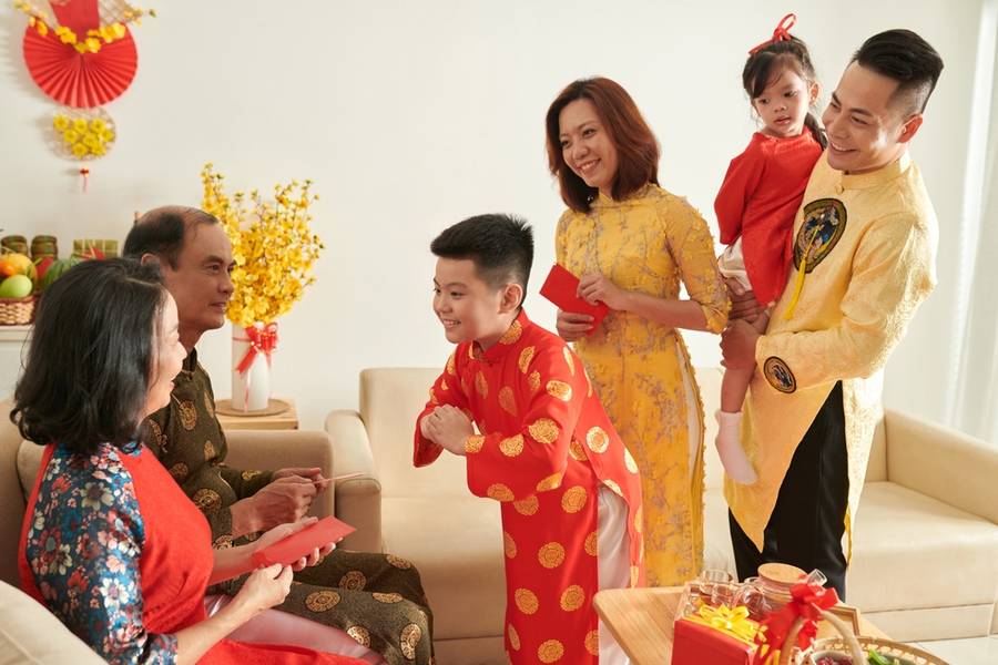 Gui cau chuc Tet cho ba me dip Tet Duong Lich