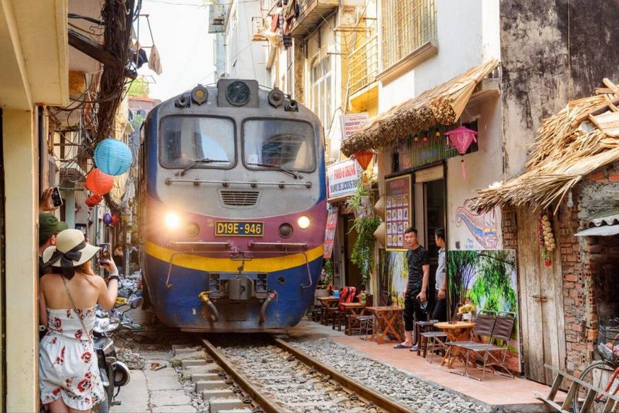 Đến Hải Phòng bằng tàu hoả