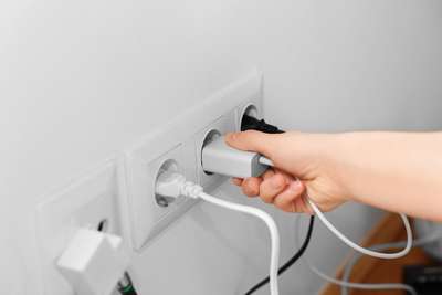 Your Essential Guide to Power Plugs in Los Angeles for Philippine Travelers , Traveloka Team