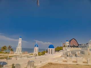 Menikmati Keindahan Pantai Karang Potong Ocean View di Cianjur , Mas Bellboy