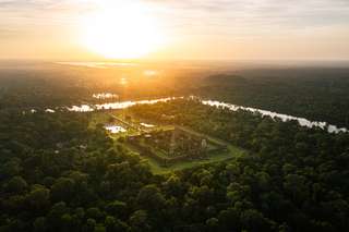 How to Visit the Angkor Wat Temple from Singapore , Traveloka Team