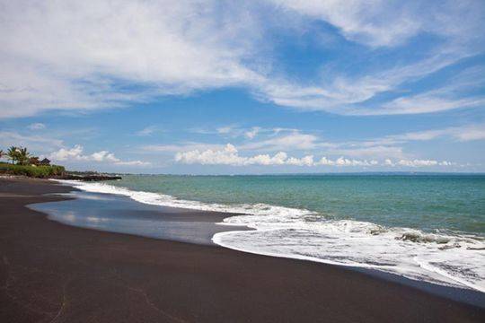 Mengenal Pantai Cemagi