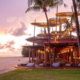  อัปสรา บีชฟร้อนท์ รีสอร์ท แอนด์ วิลล่า (Apsara Beachfront Resort & Villa)