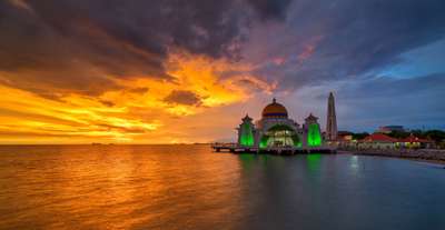 Jadual Waktu Imsak dan Berbuka Puasa Ramadhan 1447H / 2026M di Melaka, Traveloka MY