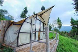 7 Rekomendasi Tempat Glamping di Kuningan, Mas Bellboy