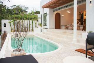 8 Villa Private Pool di Puncak untuk Honeymoon, Mas Bellboy