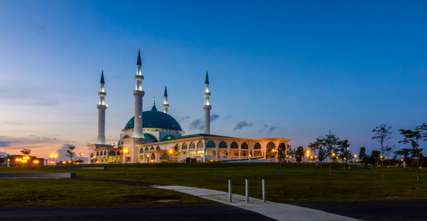 Jadual Waktu Imsak dan Berbuka Puasa Ramadhan 1447H / 2026M di Johor, Traveloka MY