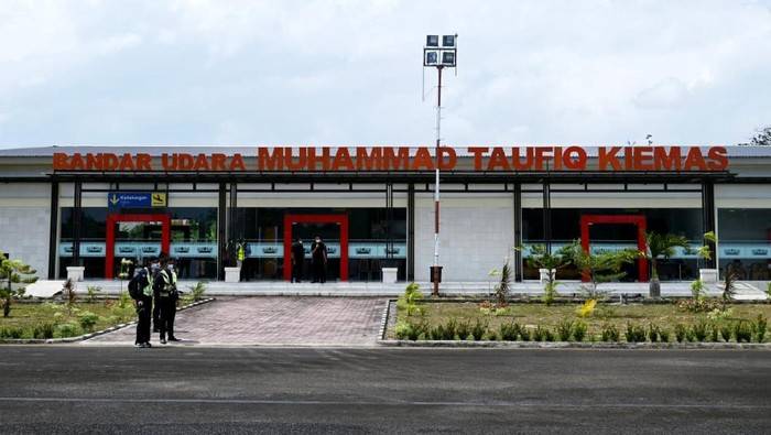  Bandar Udara Muhammad Taufiq Kiemas 