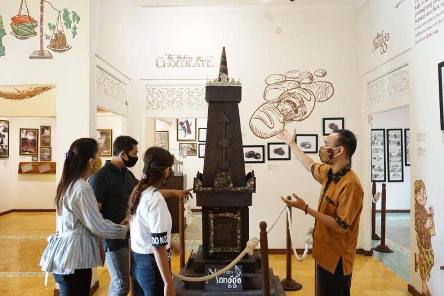 Membeli Oleh-Oleh dan Pulang ke Jakarta