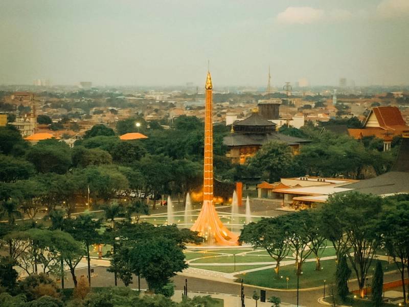 Taman Mini Indonesia Indah (TMII) 