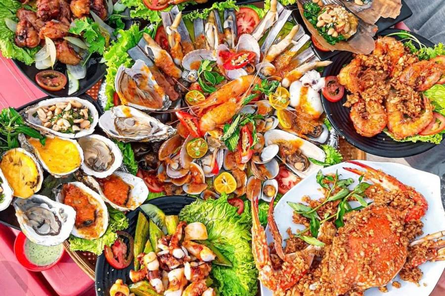 Những món hải sản tươi sống được chế biến tinh tế khiến du khách nhớ mãi không quên. | Bản đồ du lịch Mũi Né