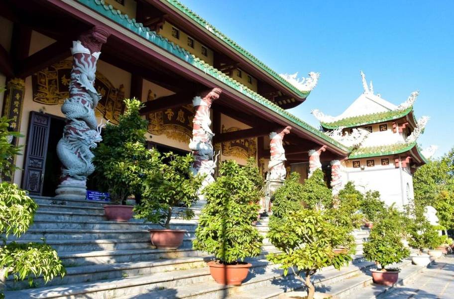 Kiến trúc Việt cổ của ngôi chùa Linh Ứng Bà Nà