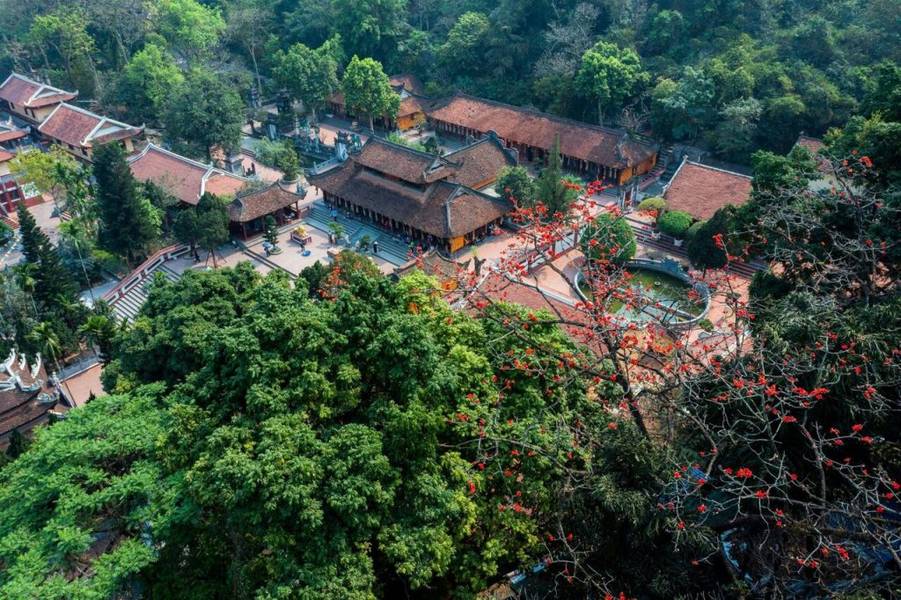 Du lịch cách Hà Nội 50km tại chùa Hương