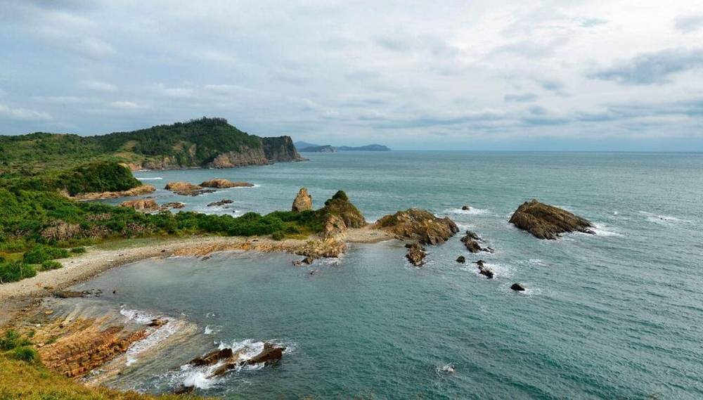 Cô Tô là địa điểm du lịch cho cặp đôi gần Hà Nội với làn nước trong xanh cùng cảnh quan ấn tượng
