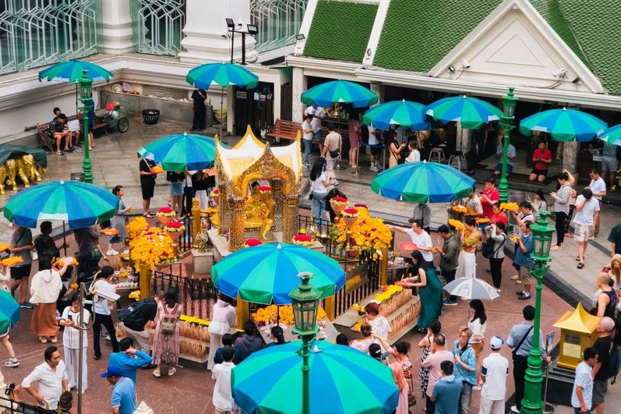 Erawan Shrine là một trong những ngôi đền linh thiêng ở Thái Lan | Siam Paragon