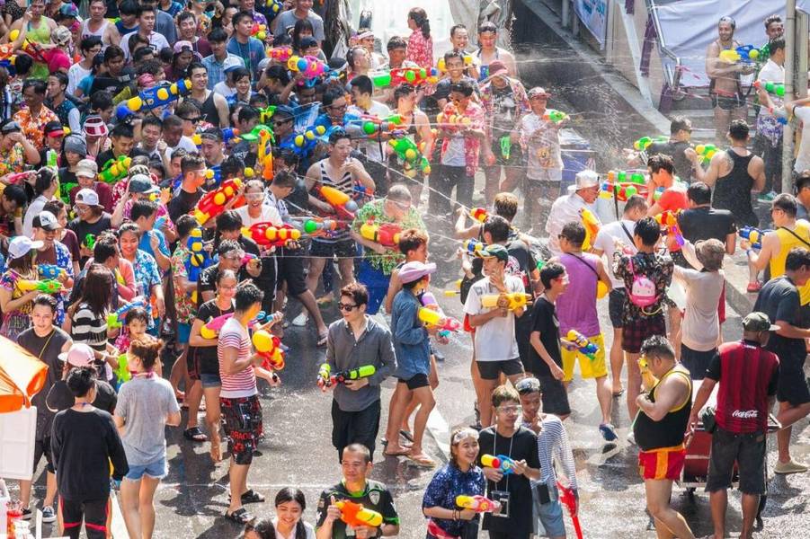 tháng 4 có bao nhiêu ngày và lễ hội té nước Songkran là ngày nào