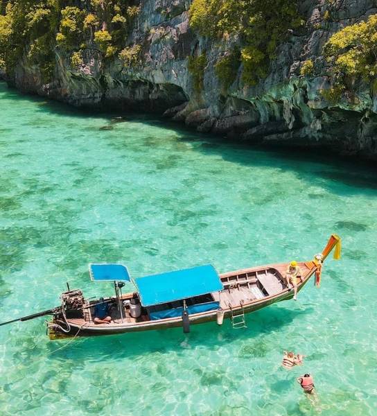 tháng 4 có bao nhiêu ngày và nên đi du lịch Thái Lan không