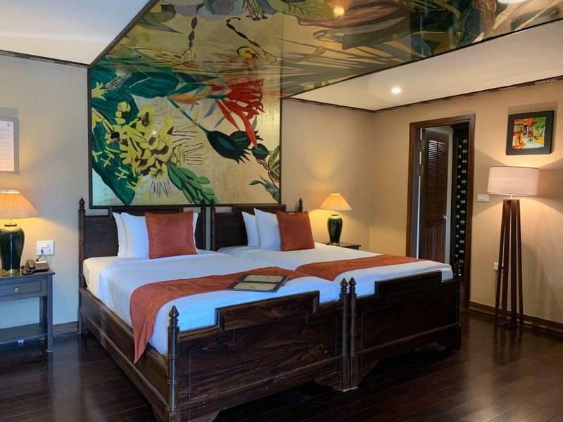 không gian nghỉ dưỡng trên du thuyền Hạ Long