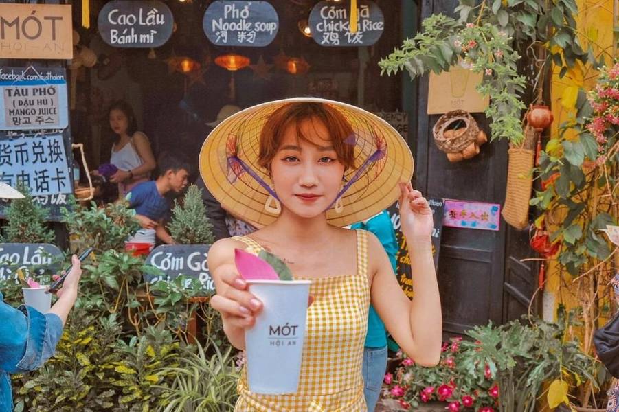 Check-in phố cổ Hội An