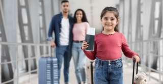 Syarat Paspor Anak dan Cara Membuatnya di Indonesia: Panduan Lengkap, Xperience Team