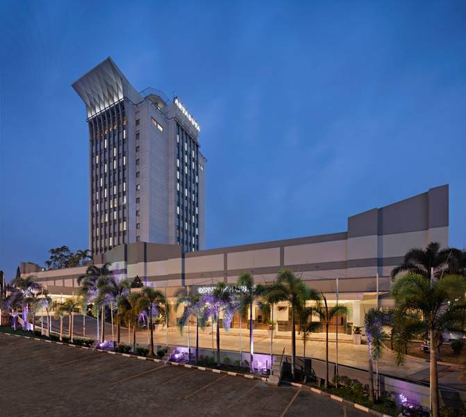  Hotel Aryaduta Palembang
