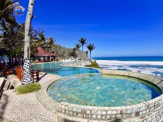 8 Penginapan Pinggir Pantai Gunung Kidul, View Pantai, Mas Bellboy