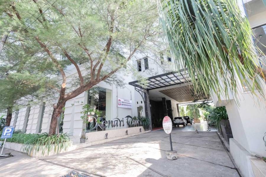 Kenari Tower Hotel