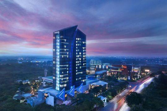  Resinda Hotel Karawang (2,50 km dari Stasiun Karawang)