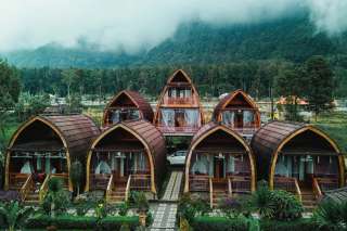 10 Rekomendasi Glamping di Bedugul, View Memukau, Mas Bellboy