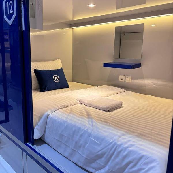 Rosalyne Sleepbox Prime Malioboro (Bhayangkara)